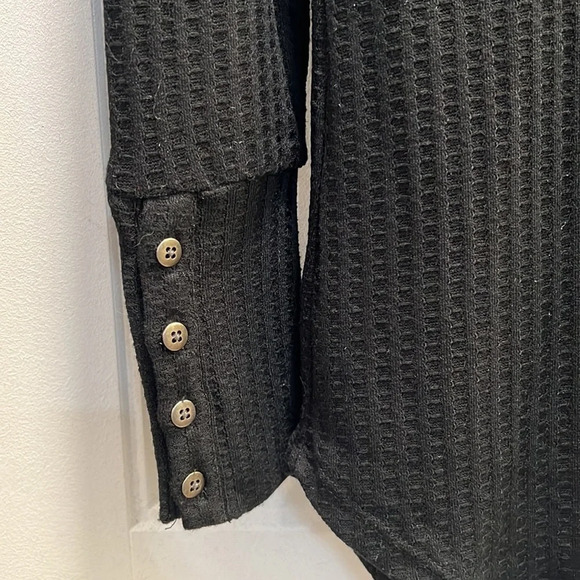 Chaser Black Henley Long Button Sleeved Shirt. Size Small - Picture 7 of 9